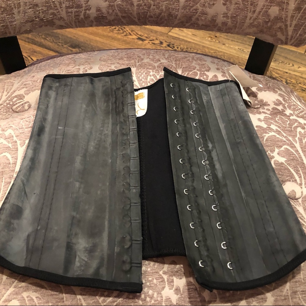 Ann Chery 2025 Waist Trainer